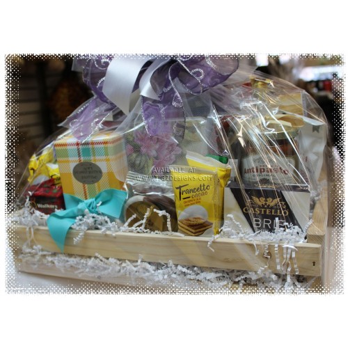 Deluxe Entertainer Gourmet Gift Baskets - Creston BC Delivery